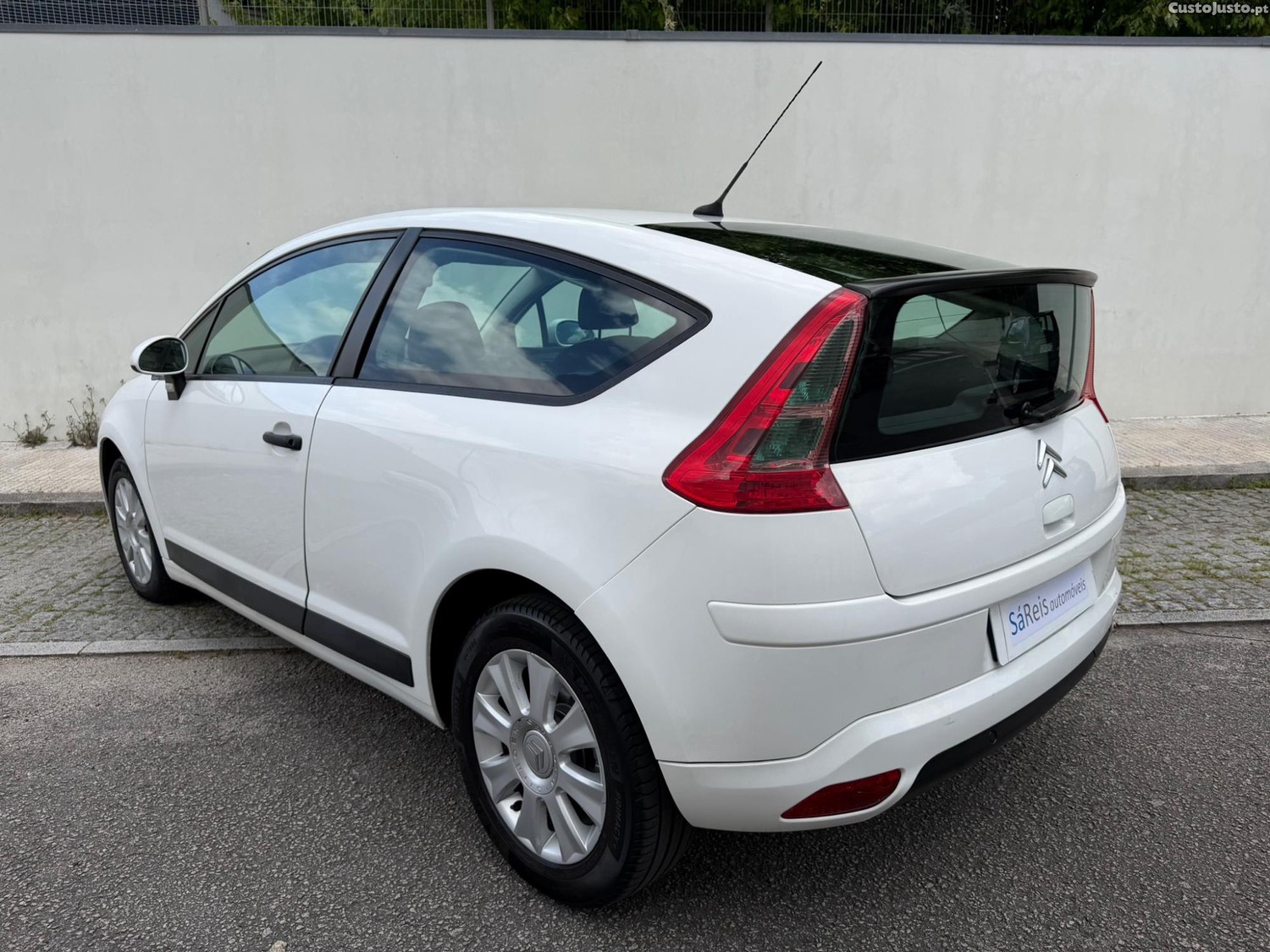 Citroën C4 1.6 HDi COUPÉ 92cv 5 lugares - Bom estado mecânico - 05 foto 4