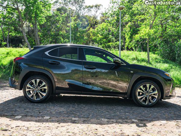 Lexus NX 250h Sport — fotografia 30