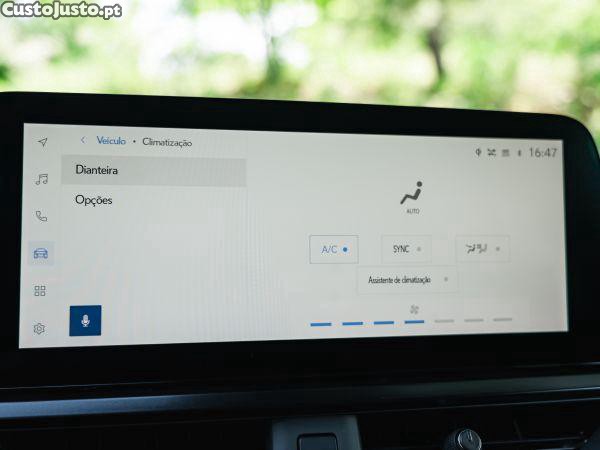 Lexus NX 250h Sport — fotografia 9