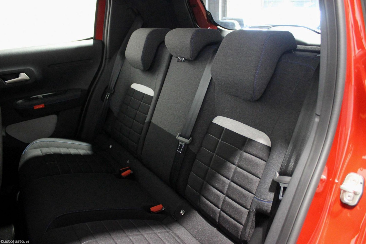 Citroën C3 1.2 Turbo Plus — fotografia 2