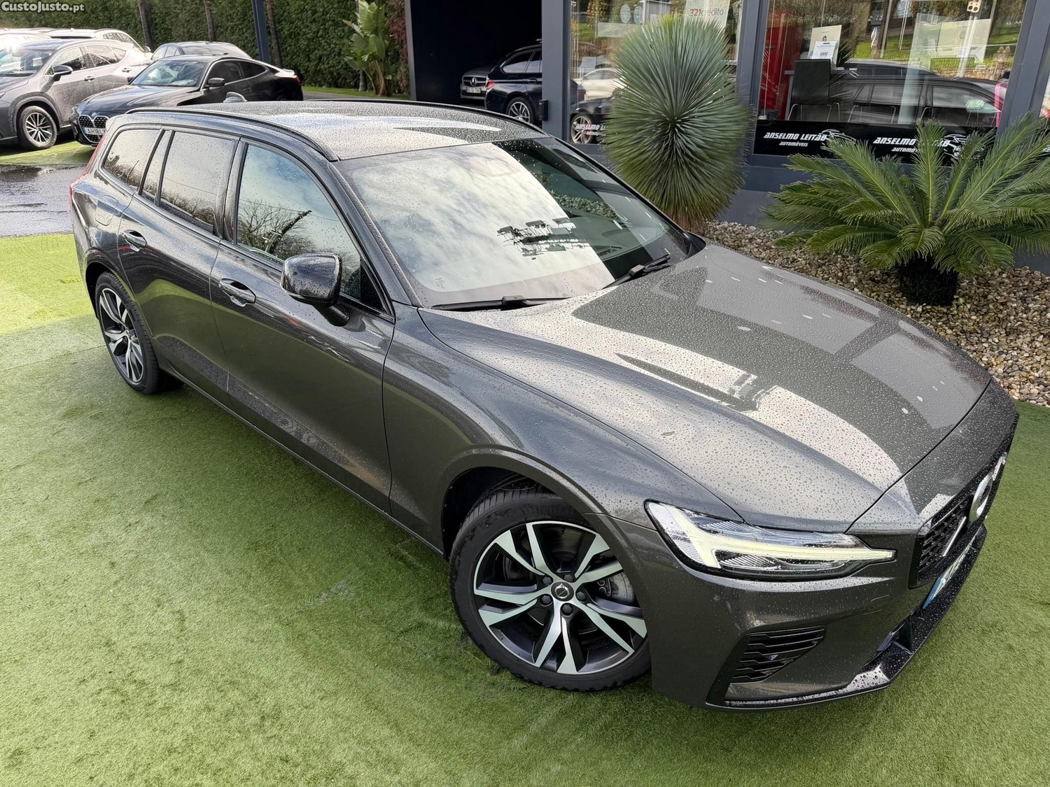 Volvo V60 2.0 T6 AWD TE R-Design — fotografia 20