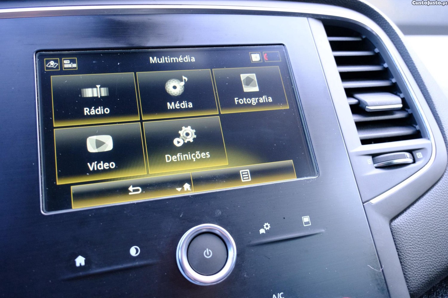 Renault Mégane Sport Tourer 1.5 Blue dCi Limited — fotografia 4
