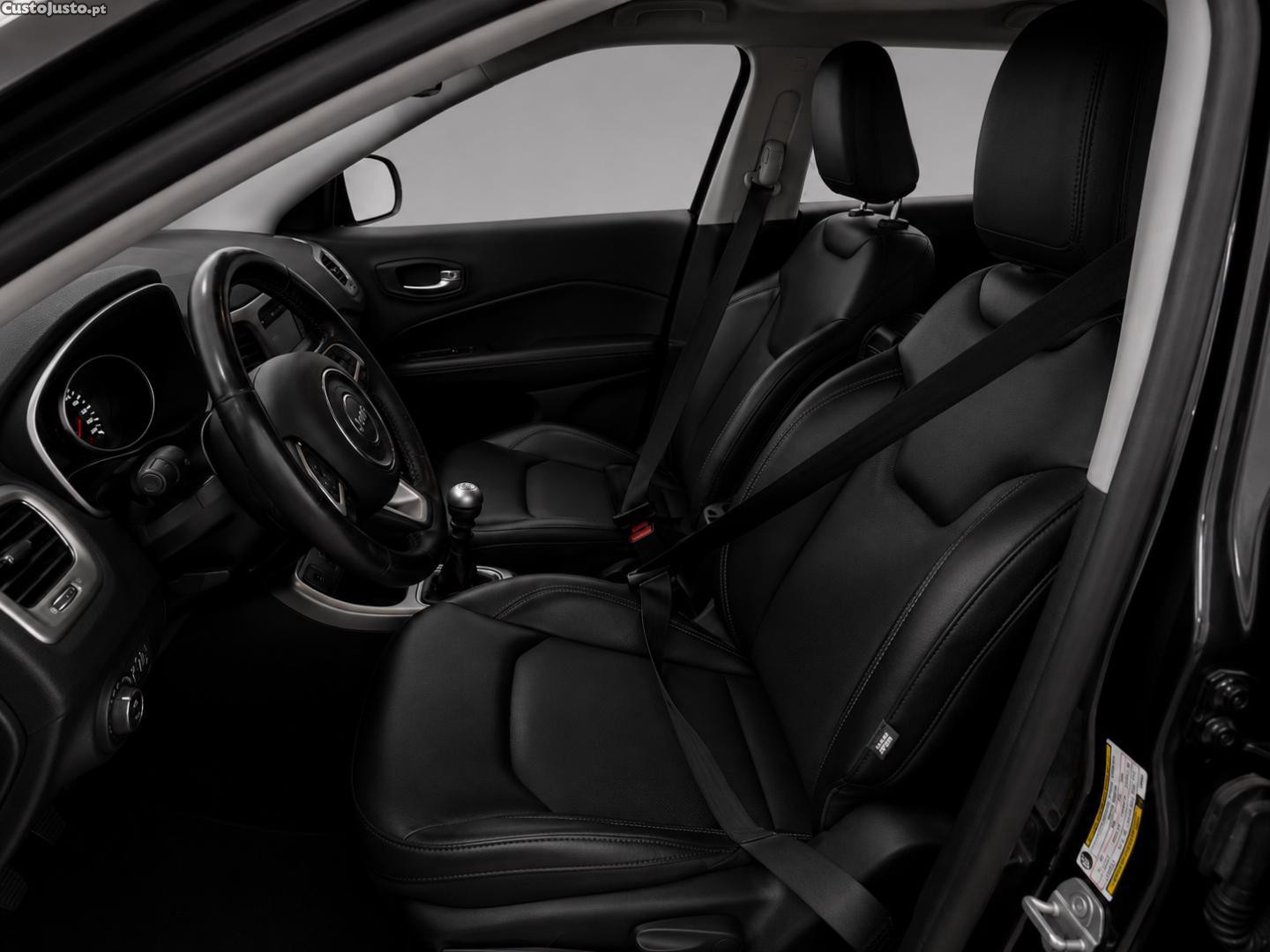 Jeep Compass 1.6 M-JET LONGITUDE — fotografia 3