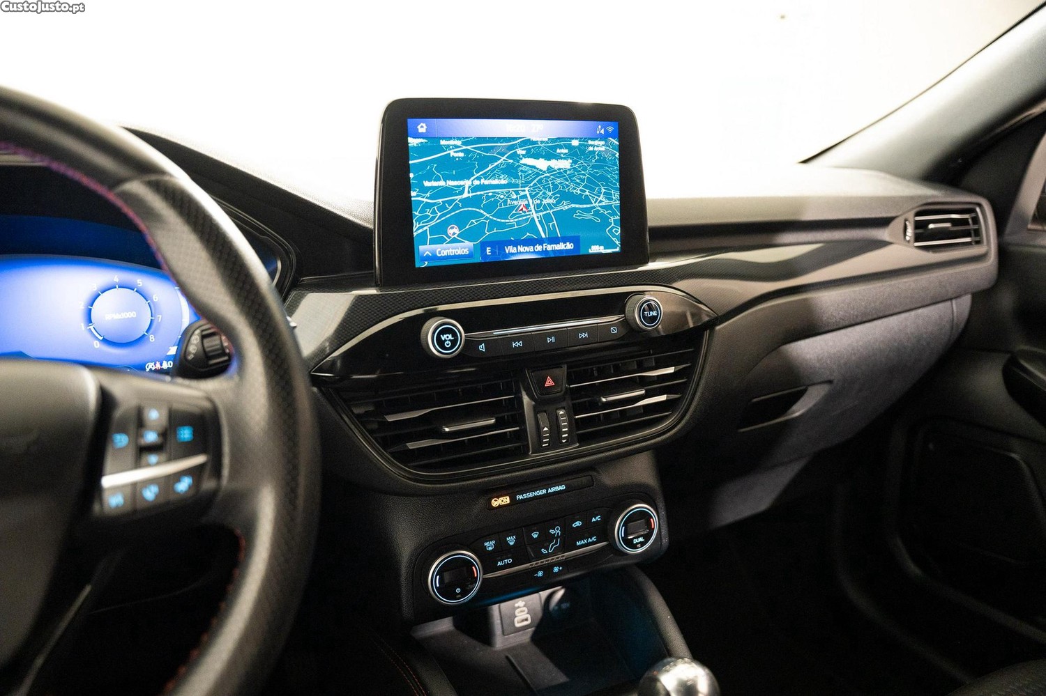 Ford Kuga 1.5 EcoBoost Titanium — fotografia 11