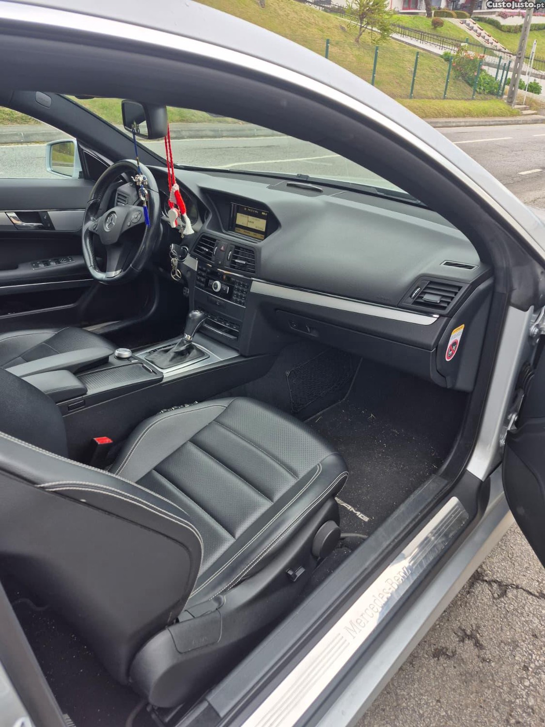 Mercedes-Benz E 250 CDI AMG — fotografia 3