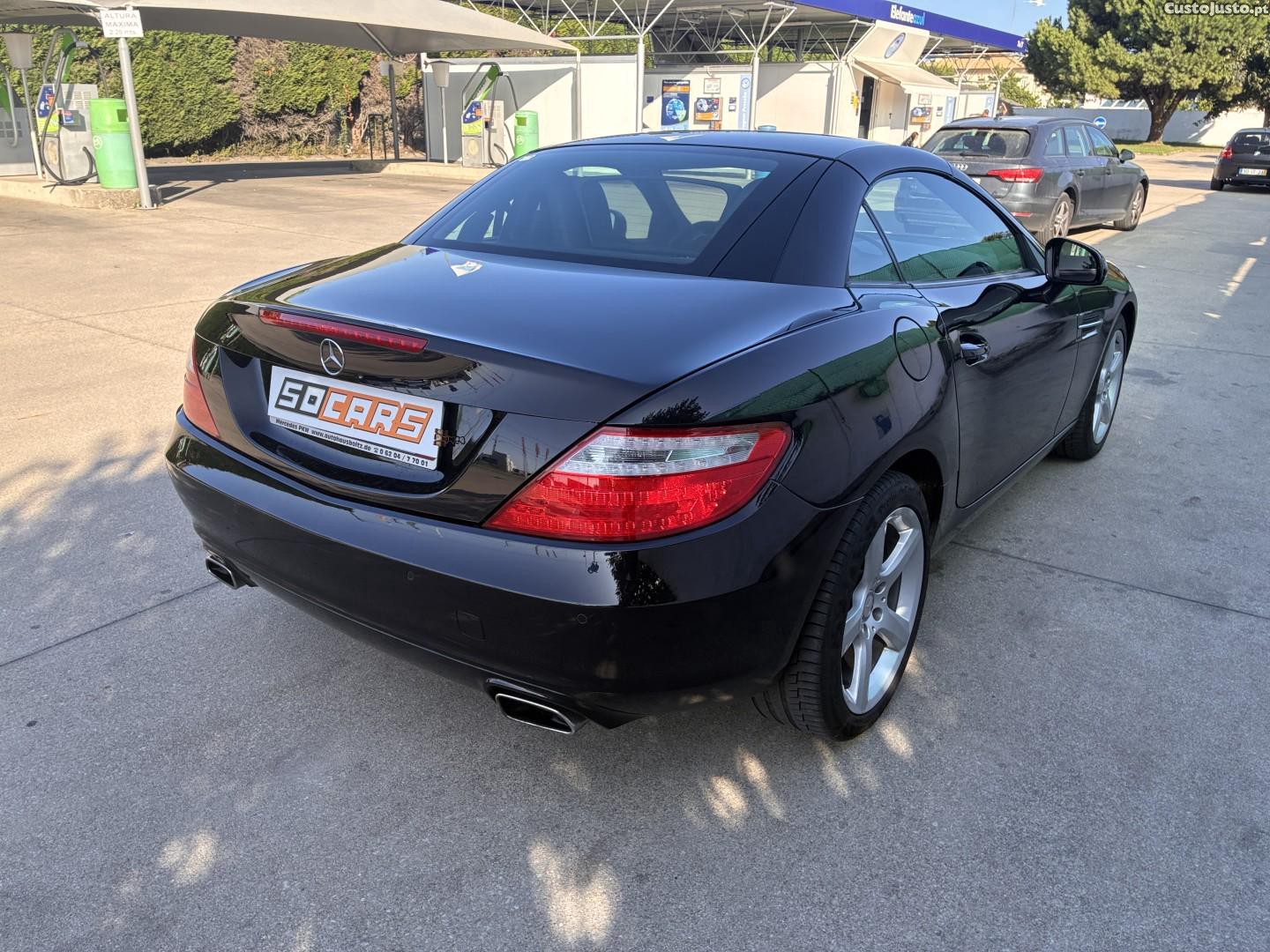 Mercedes-Benz SLK 200 BlueEFFICIENCY 7G-TRONIC Edition 1 — fotografia 5