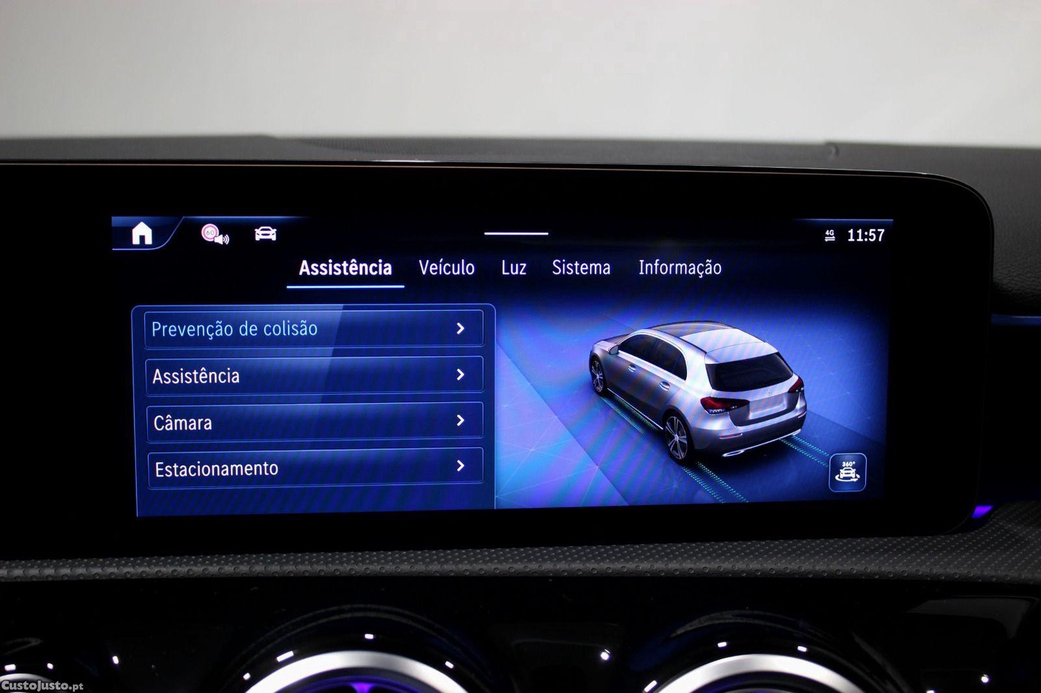Mercedes-Benz A 180 D AMG LINE AUT. — fotografia 7