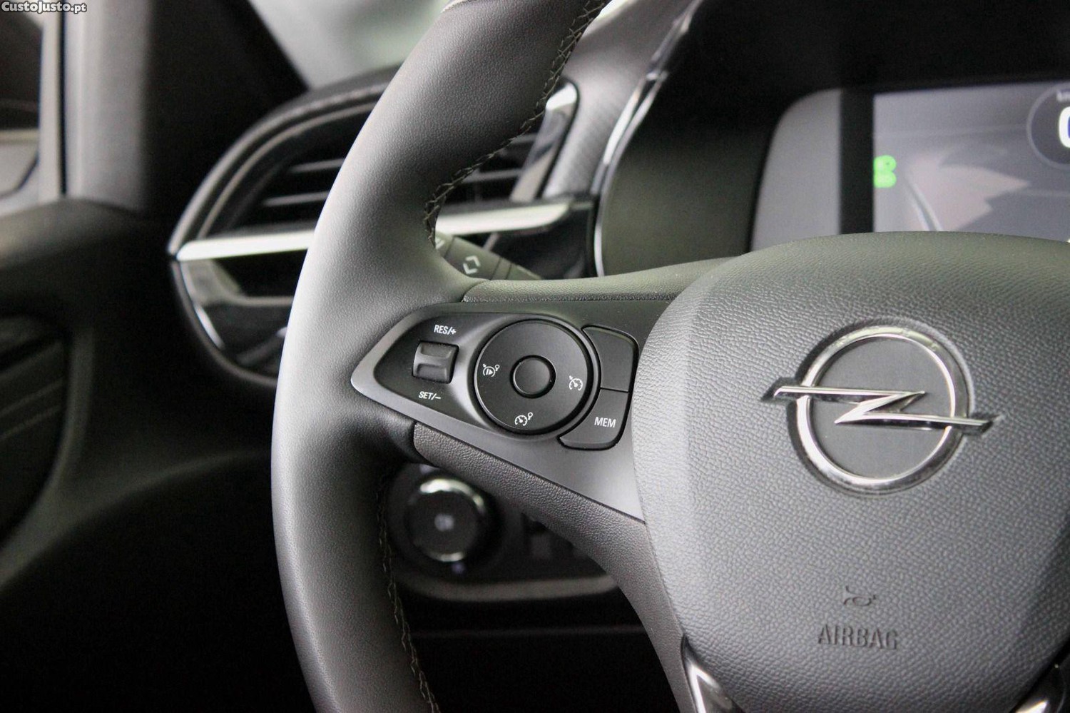 Opel Corsa 1.5 D Elegance — fotografia 17