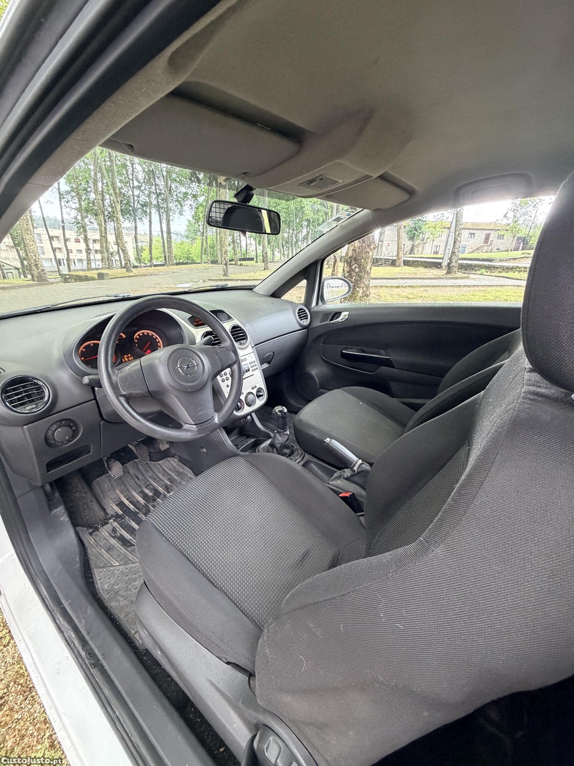 Opel Corsa 1.3cdti — fotografia 6