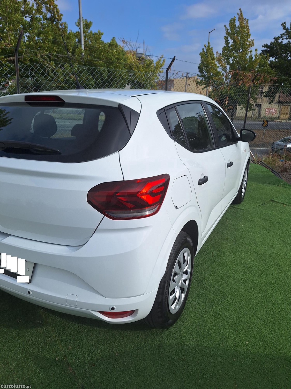 Dacia Sandero 1.0 SCe Dezº. 2021 — photo 4