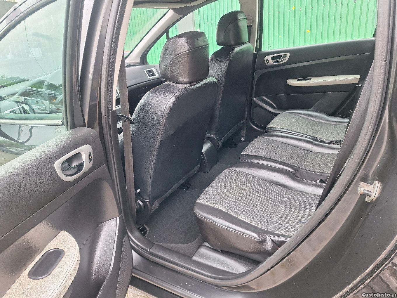 Peugeot 307 1.6 HDI — fotografia 6