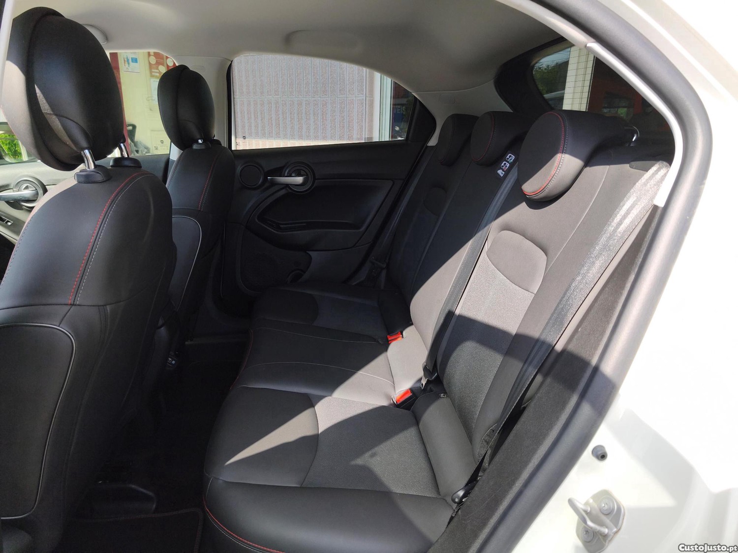 Fiat 500X Sport 1.3 MJ 95cv Nac 1 Reg 29 mil kms — fotografia 17