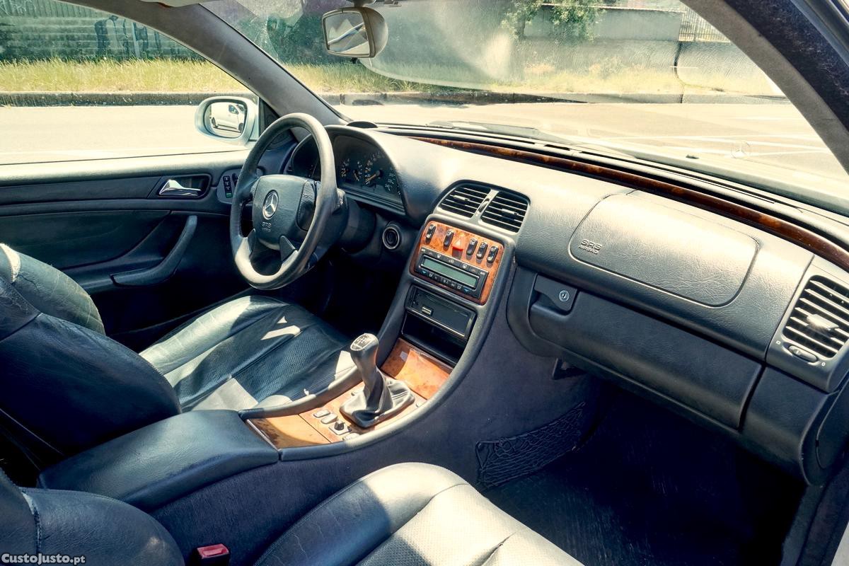 Mercedes-Benz Classe CLK Elegance — fotografia 3