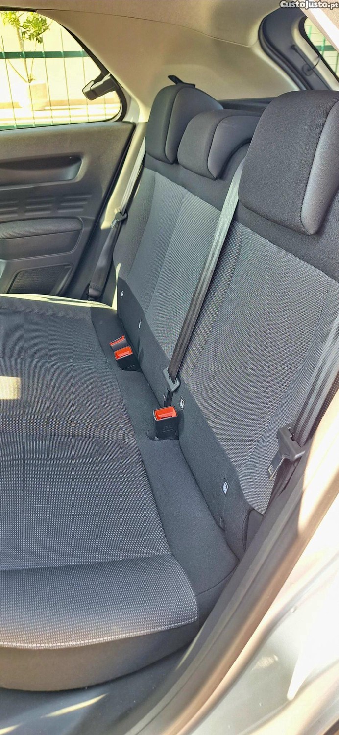 Citroën C4 CACTUS 1.2 — fotografia 2