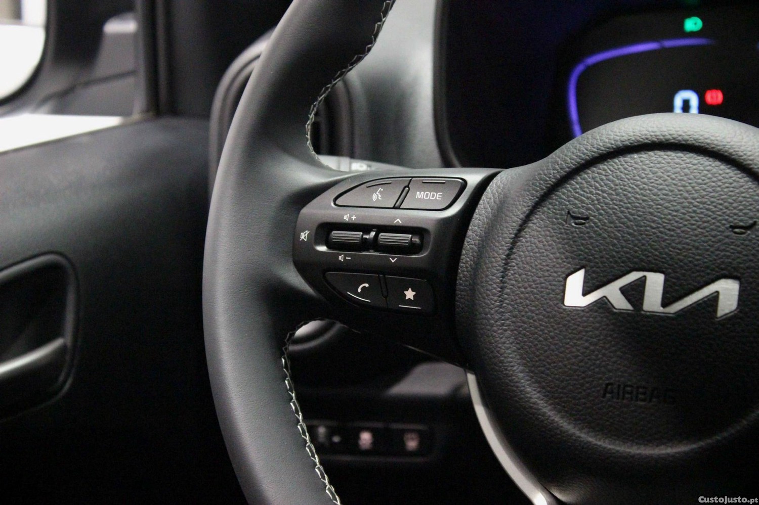 Kia Picanto 1.0 MPi Urban — fotografia 16