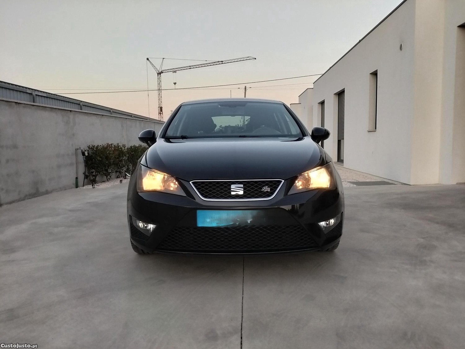 SEAT Ibiza 1.6 TDI 105CV - FR — fotografia 4