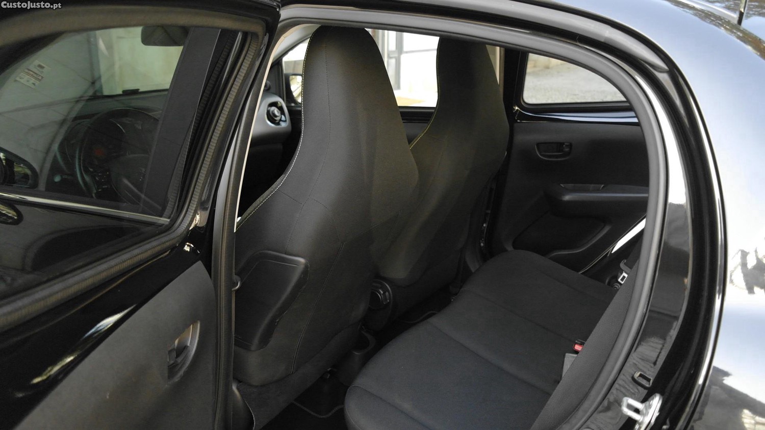 Peugeot 108 1.0 e-VTi Active — fotografia 11