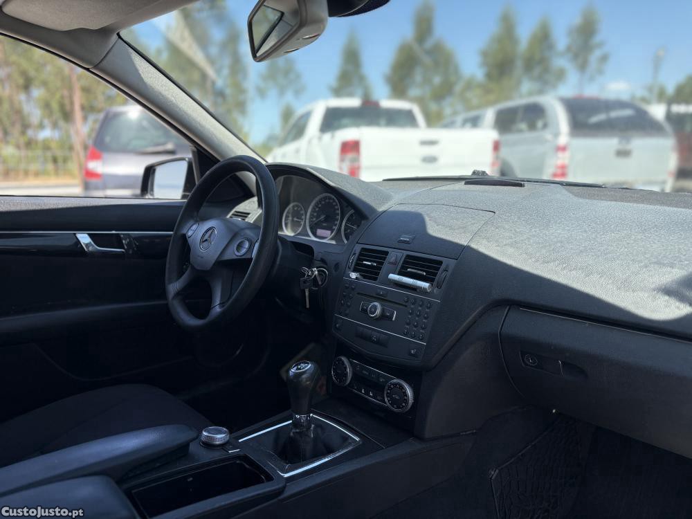 Mercedes-Benz C 200 2.2 CDI — fotografia 6