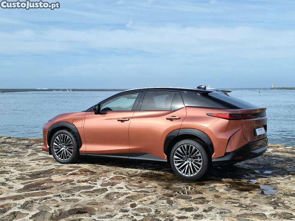 Lexus RX RZ 450e Premium Bit - 24 foto 5