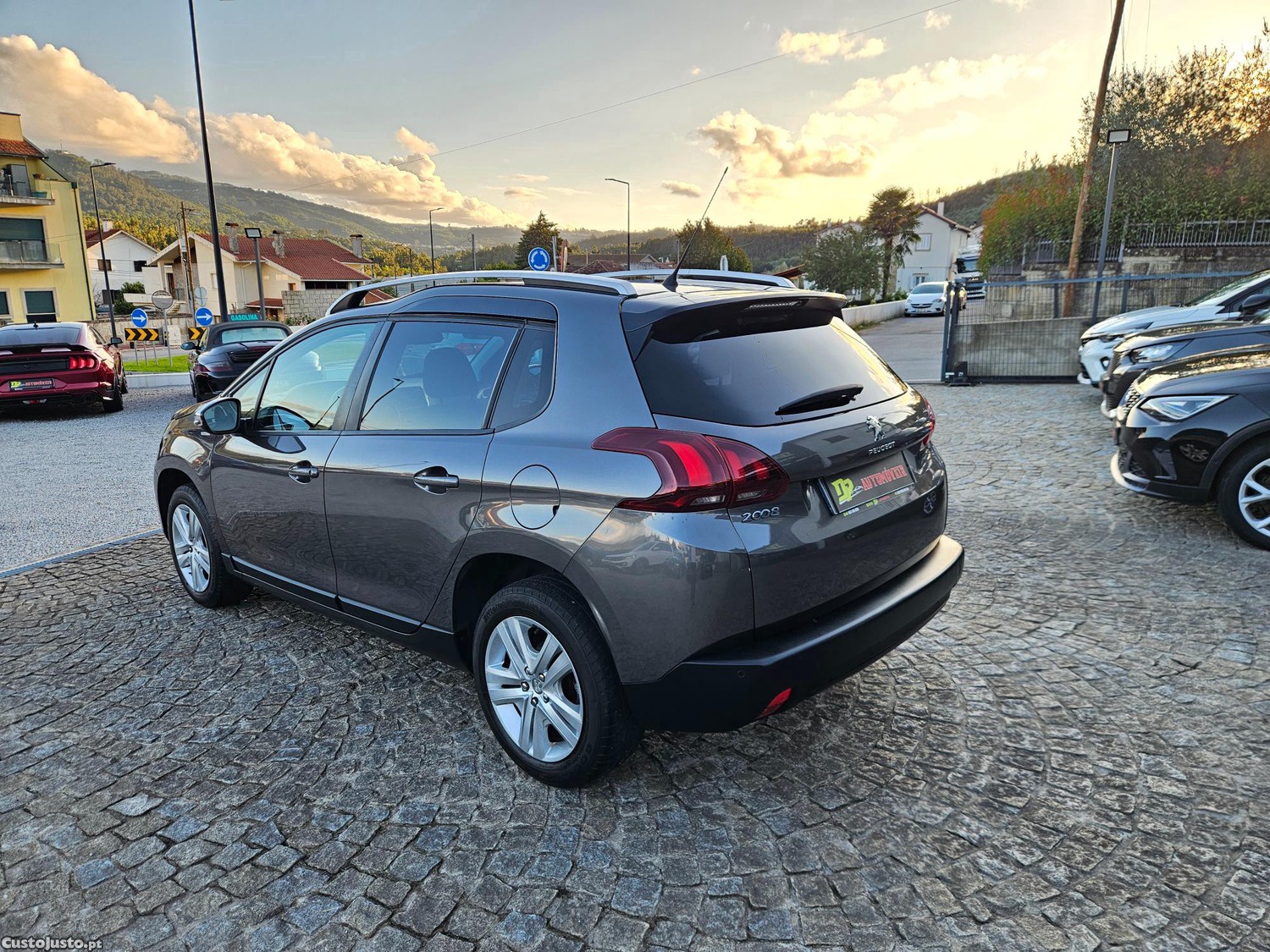 Peugeot 2008 1.2 Style — fotografia 22