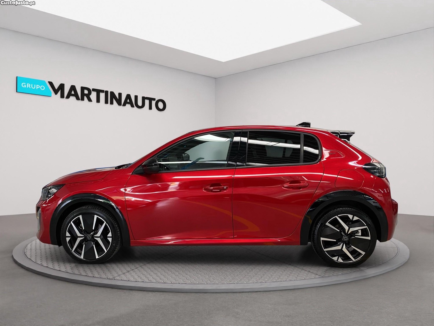 Peugeot 208 1.2 Hybrid GT e-DCS6 — fotografia 15