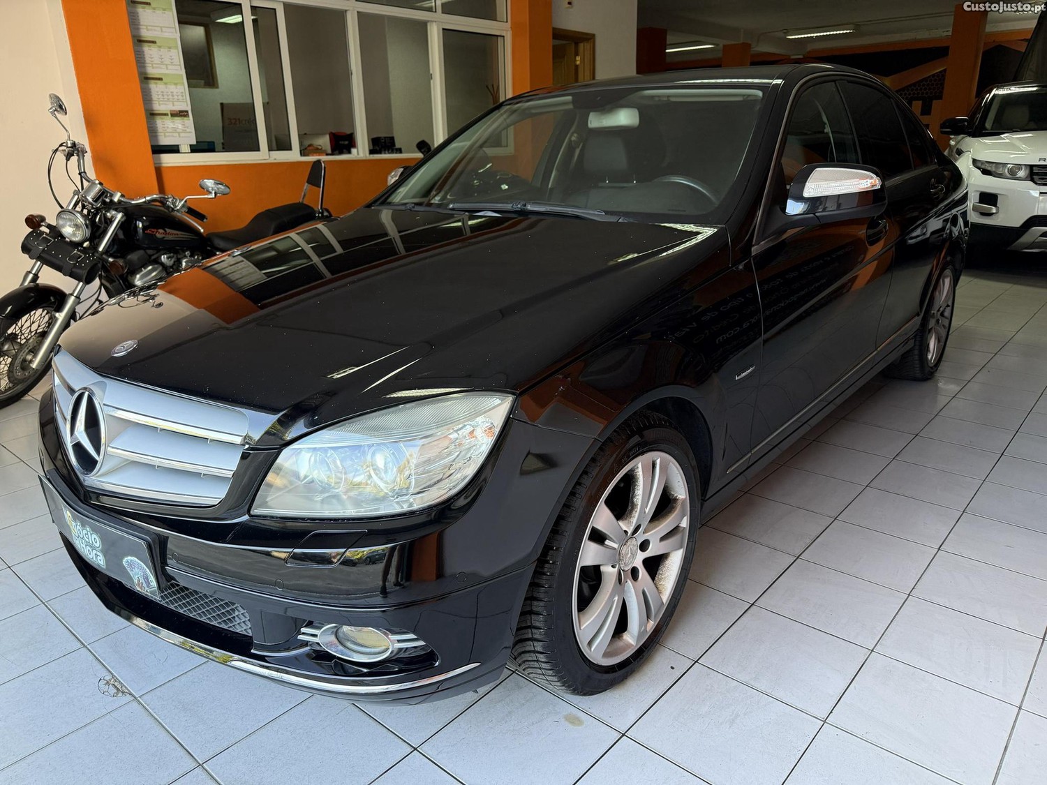 Mercedes-Benz 220 M6 AVANTGARD — fotografia 4