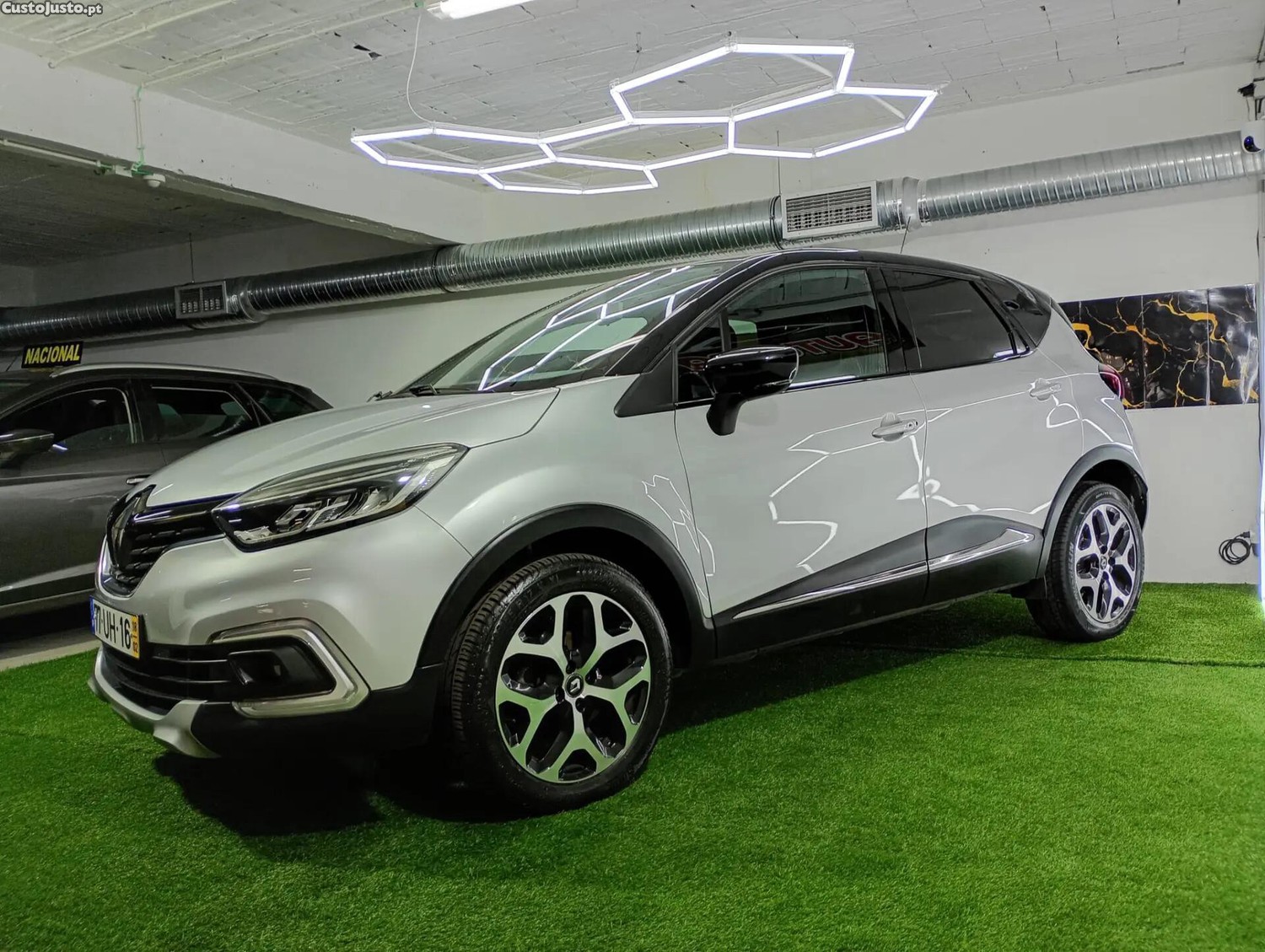 Renault Captur 0.9 TCE Exclusive — fotografia 21