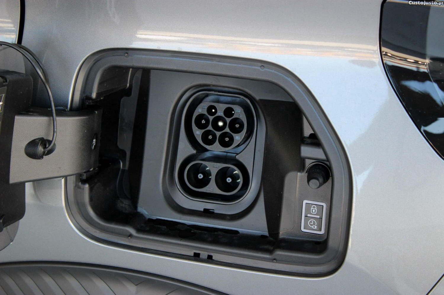 Citroën e-C3 44 kWh Plus — fotografia 20