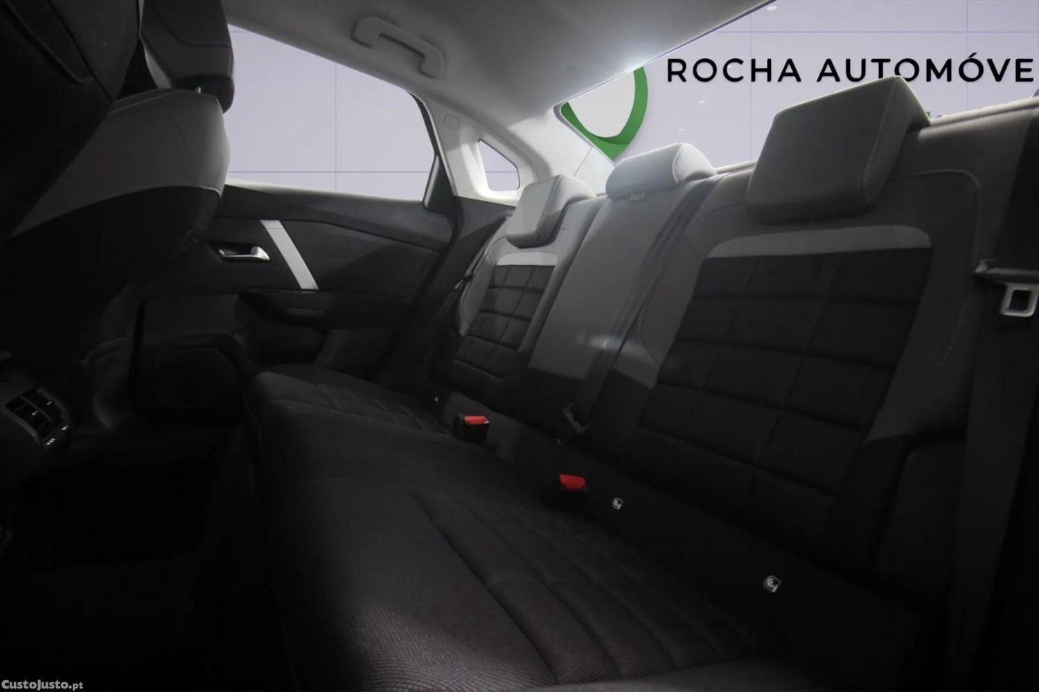 Citroën e-C4 136 PLUS — fotografia 4