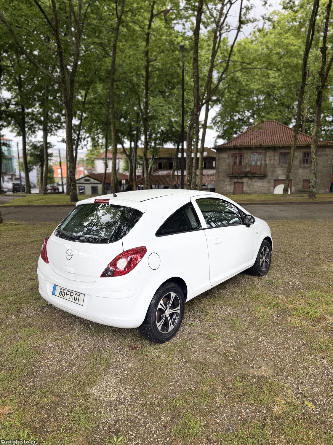 Opel Corsa 1.3cdti — fotografia 4