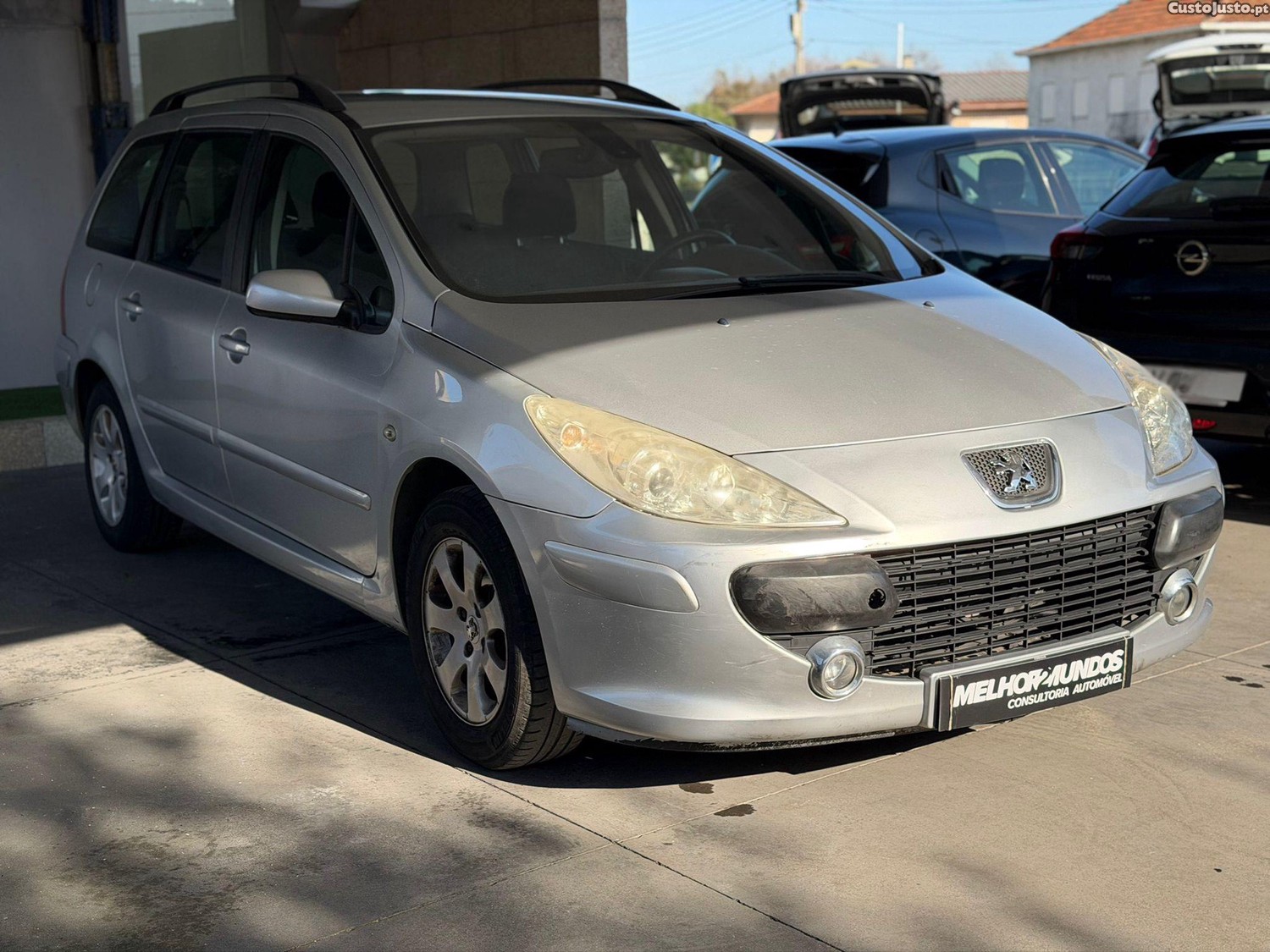 Peugeot 307 SW 1.4 — fotografia 8