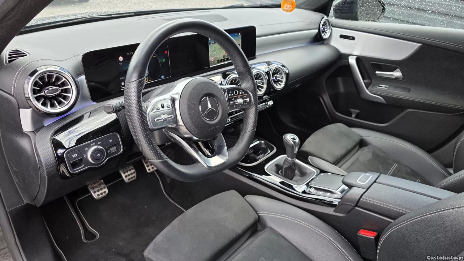 Mercedes-Benz A 200 D amg line — fotografia 14