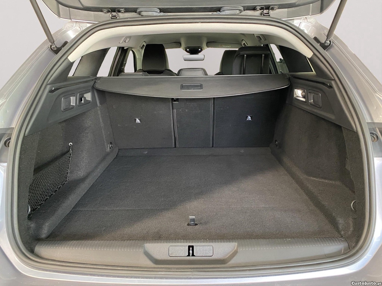 Peugeot 308 SW 1.2 Hybrid Allure e-DCS6 — fotografia 3