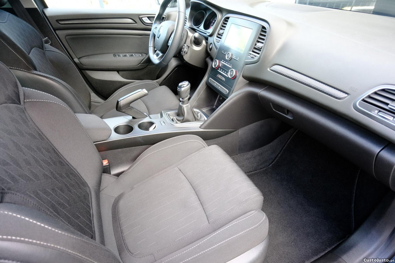 Renault Mégane Sport Tourer 1.5 Blue dCi Limited — fotografia 14