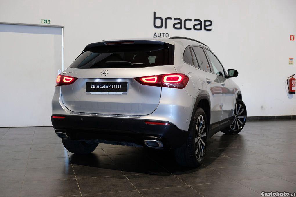Mercedes-Benz GLA 250 e 8G-DCT Progressive — fotografia 18