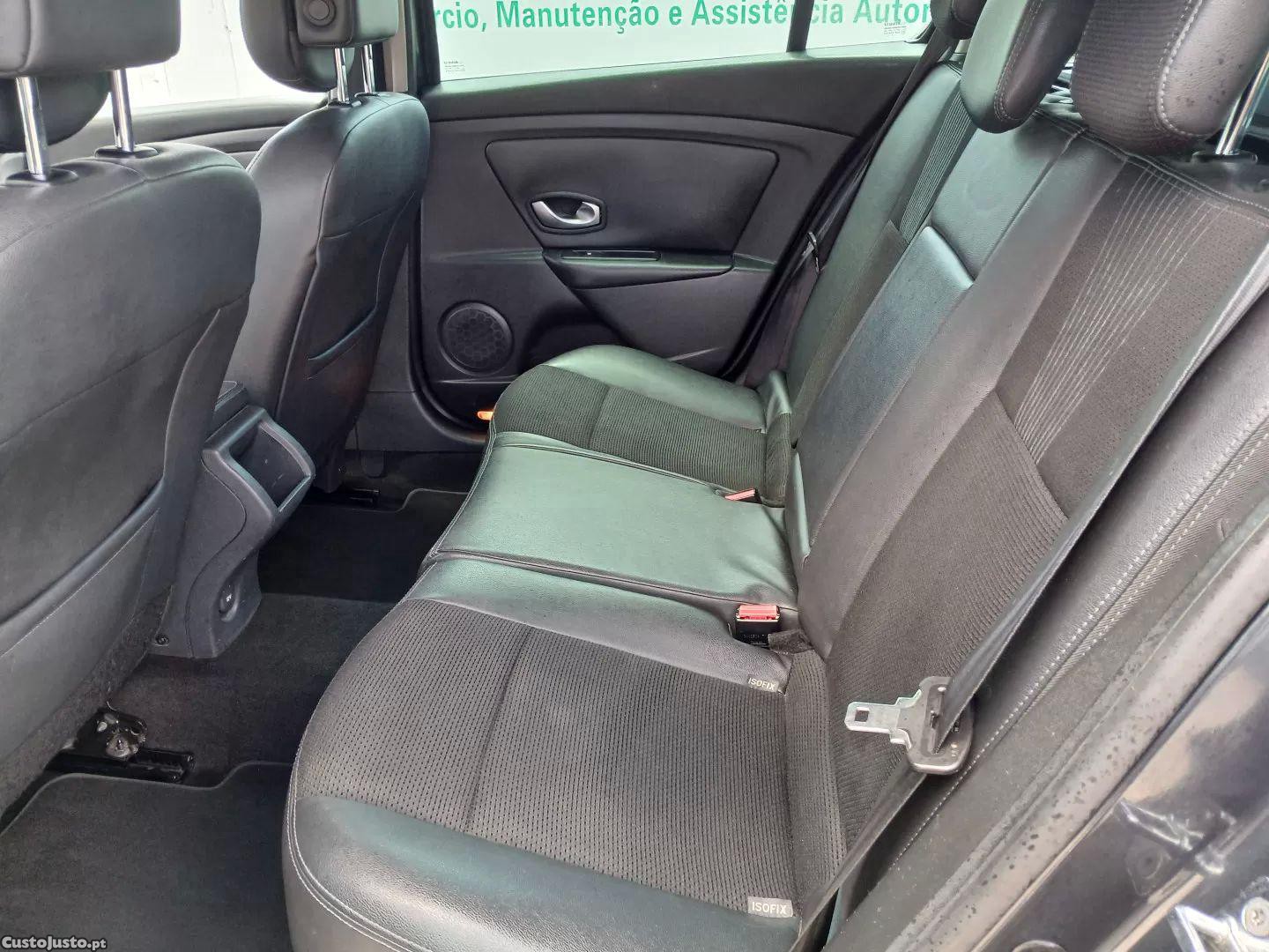 Renault Mégane 1.5 dci dynamique — fotografia 9