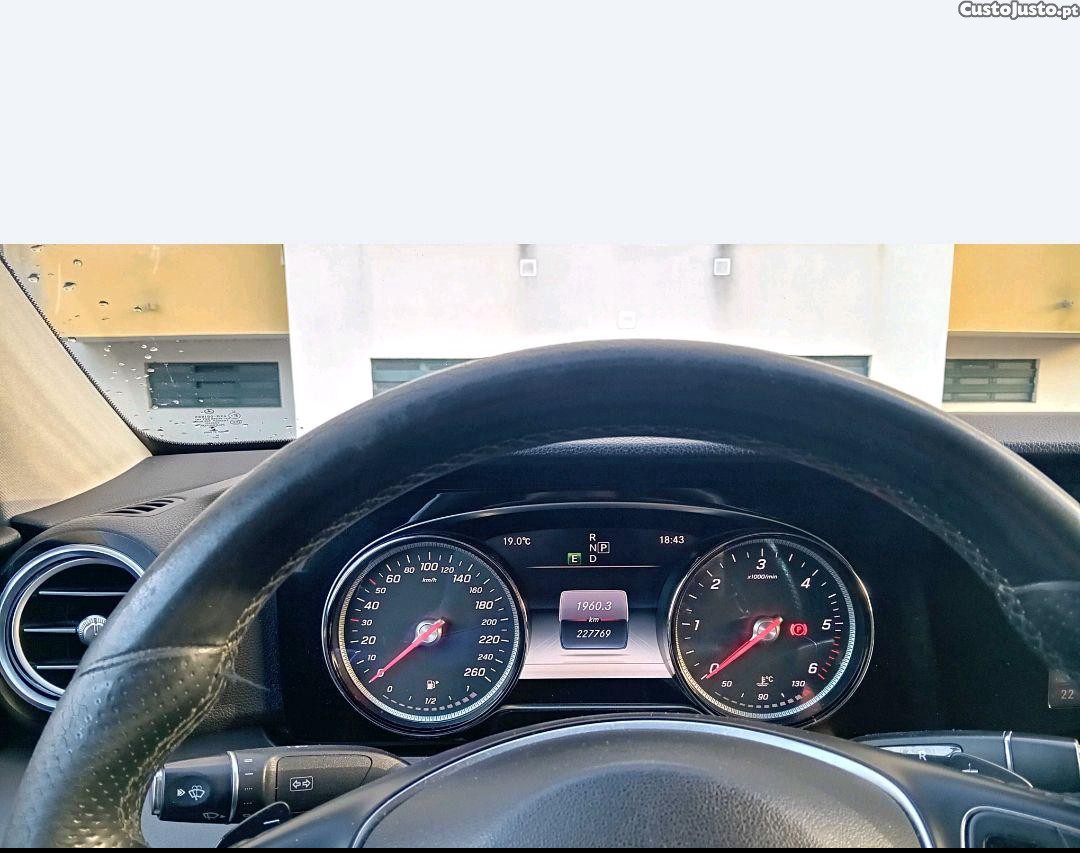Mercedes-Benz E 200 200d - 17 — photo 4