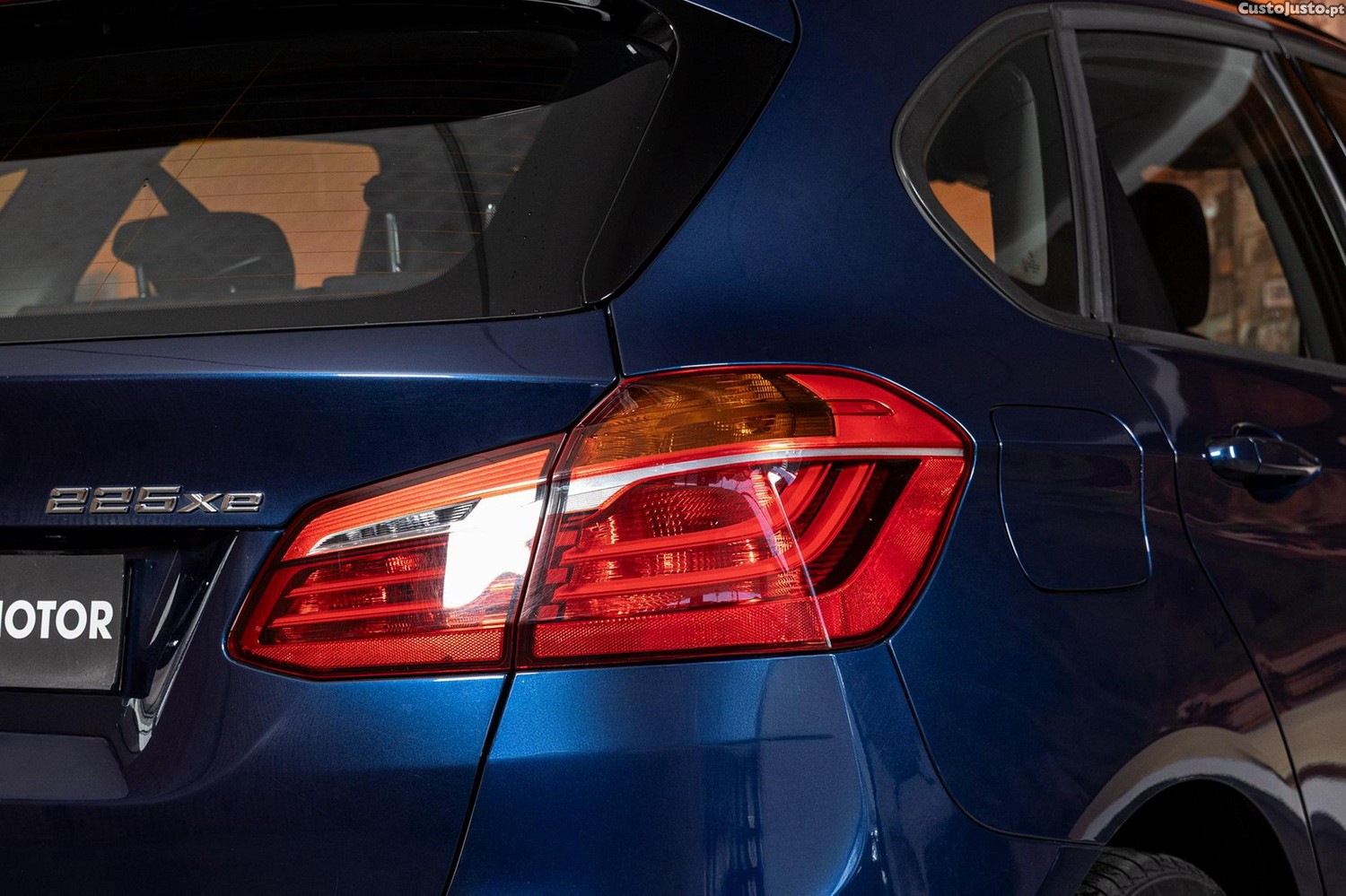 BMW 225 Active Tourer XE Advantage — fotografia 20