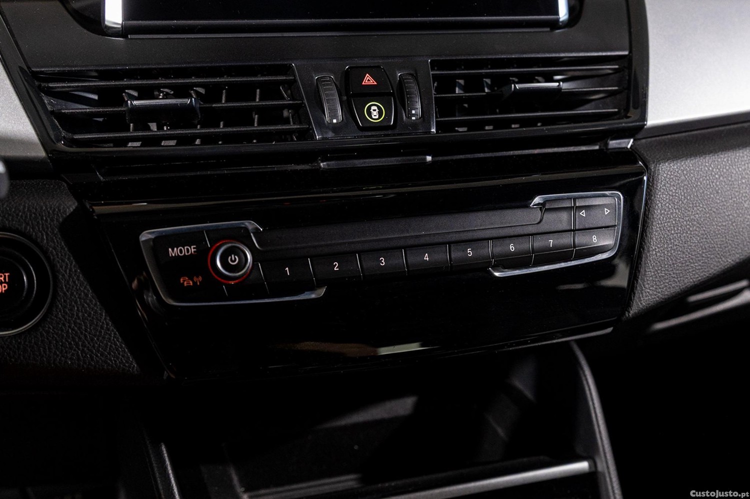 BMW 225 Active Tourer XE Advantage — fotografia 15