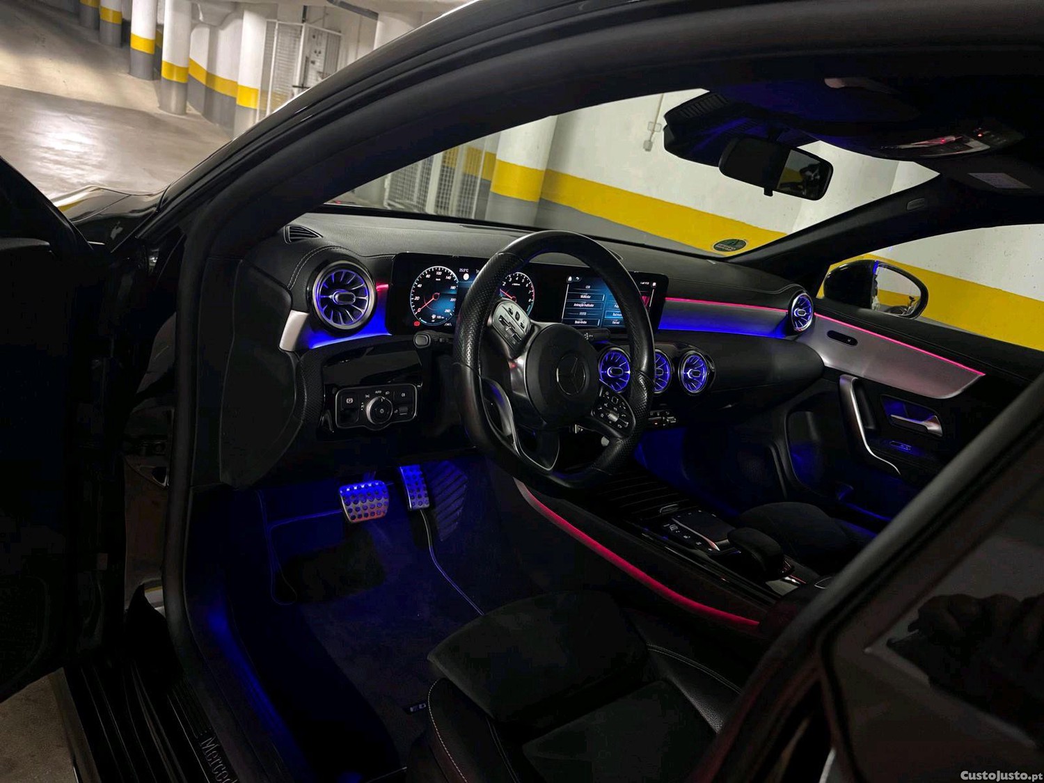 Mercedes-Benz CLA 250 e AMG + Pack Nigth — fotografia 2