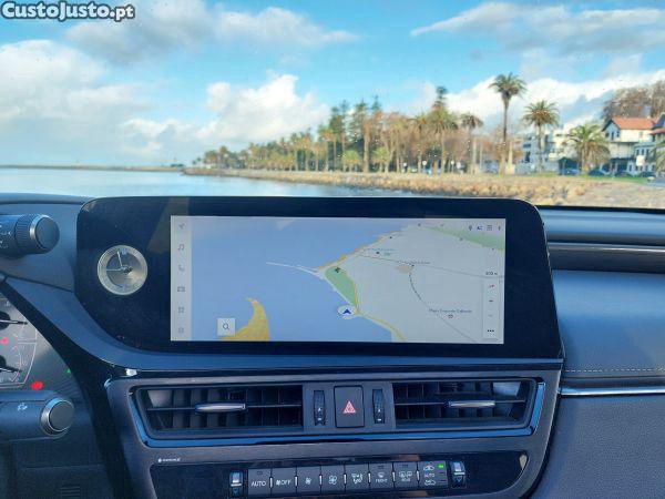 Lexus ES 300h Sport — fotografia 6