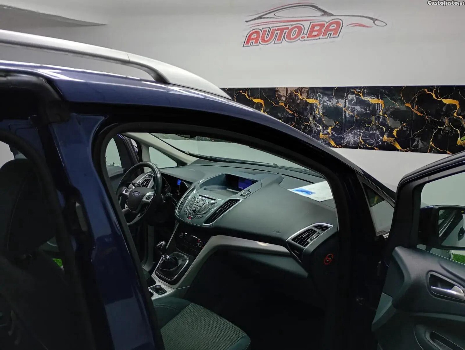 Ford Grand C-Max 1.6 TDCi Titanium S/S — fotografia 13