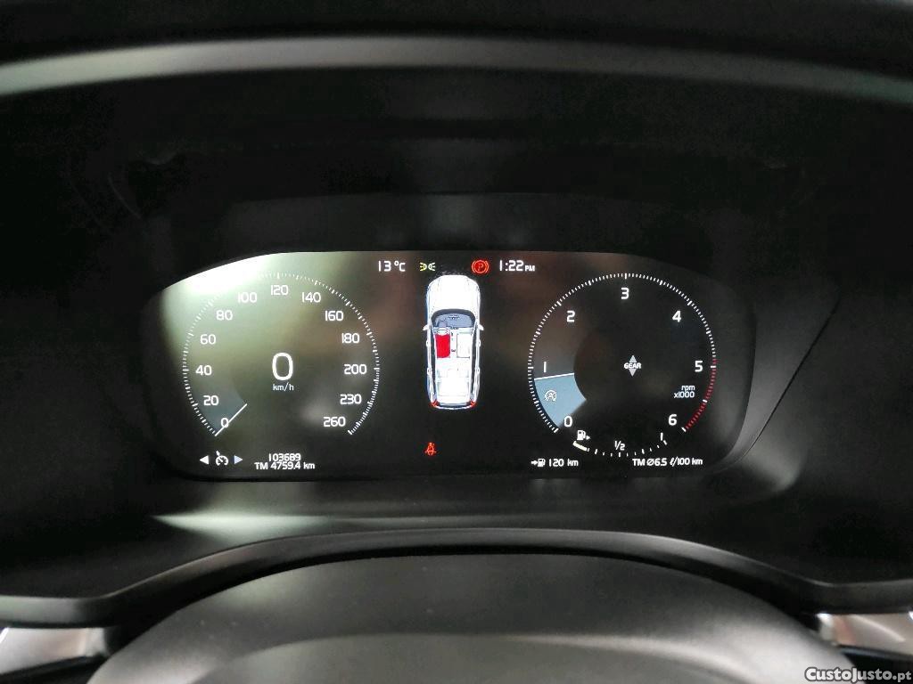 Volvo V60 2.0 D3 Momentum Plus 150cv — fotografia 16