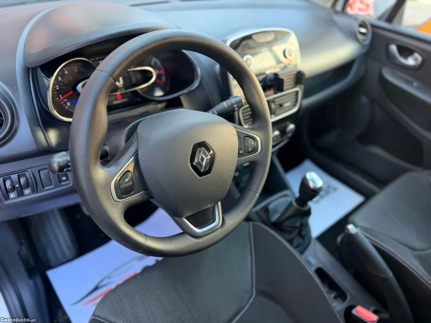 Renault Clio 1.5 dci zen — fotografia 11