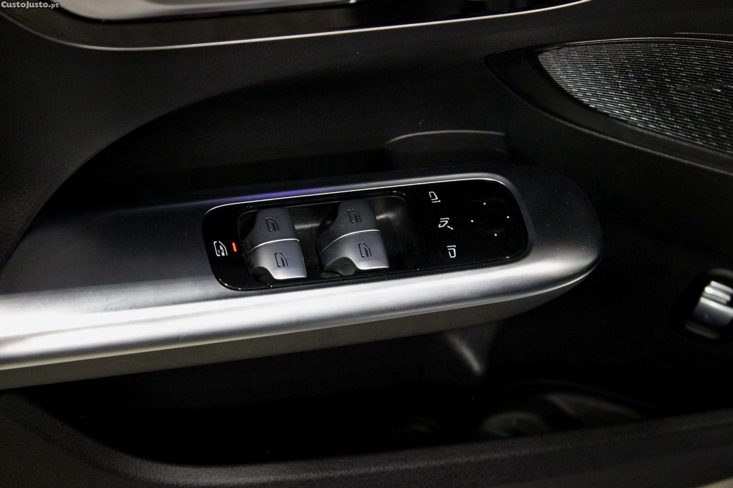 Mercedes-Benz C 300 de AMG Line — fotografia 17