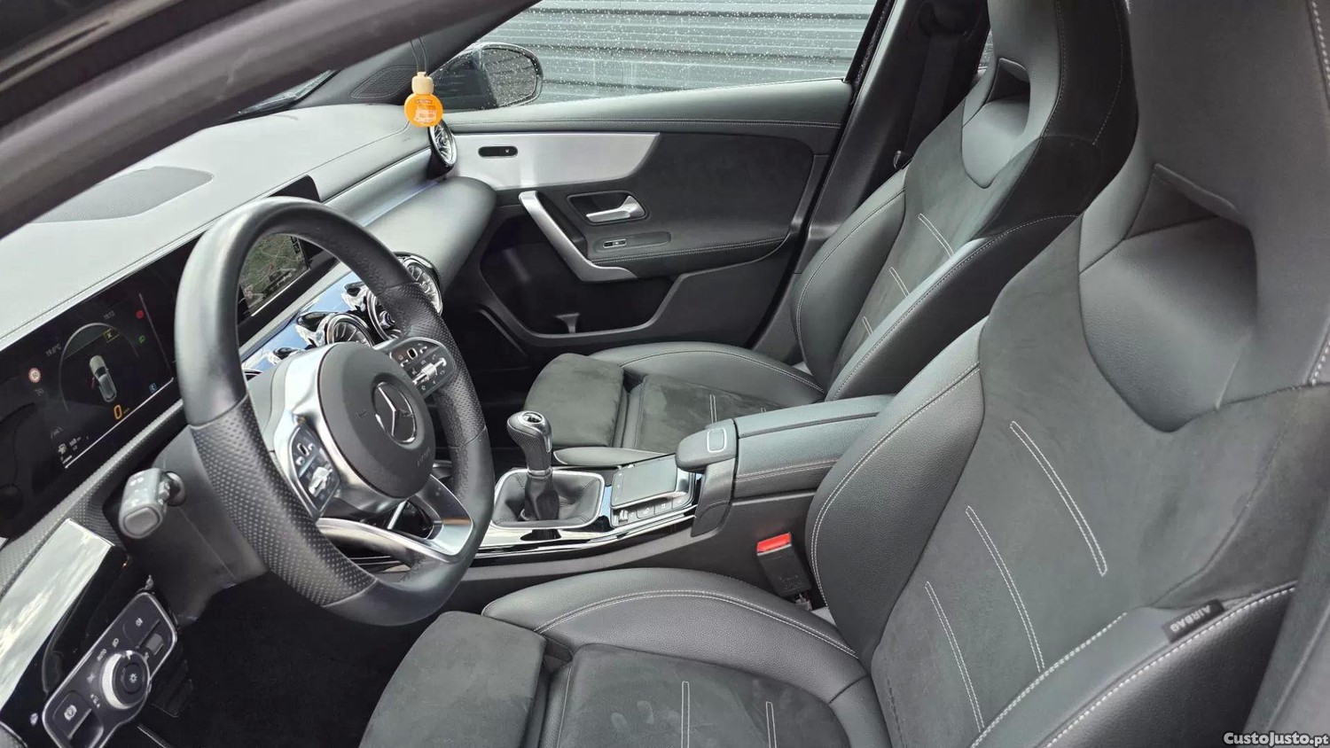 Mercedes-Benz A 200 D amg line — fotografia 13