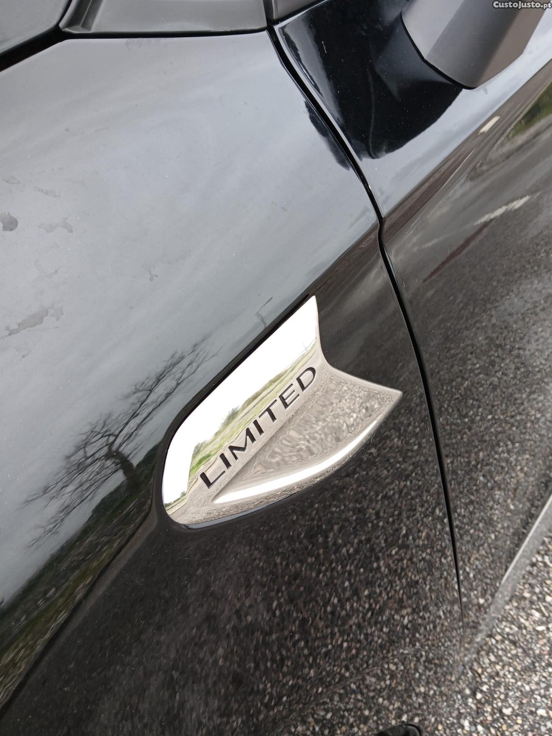Renault Clio TCE Limited — fotografia 5