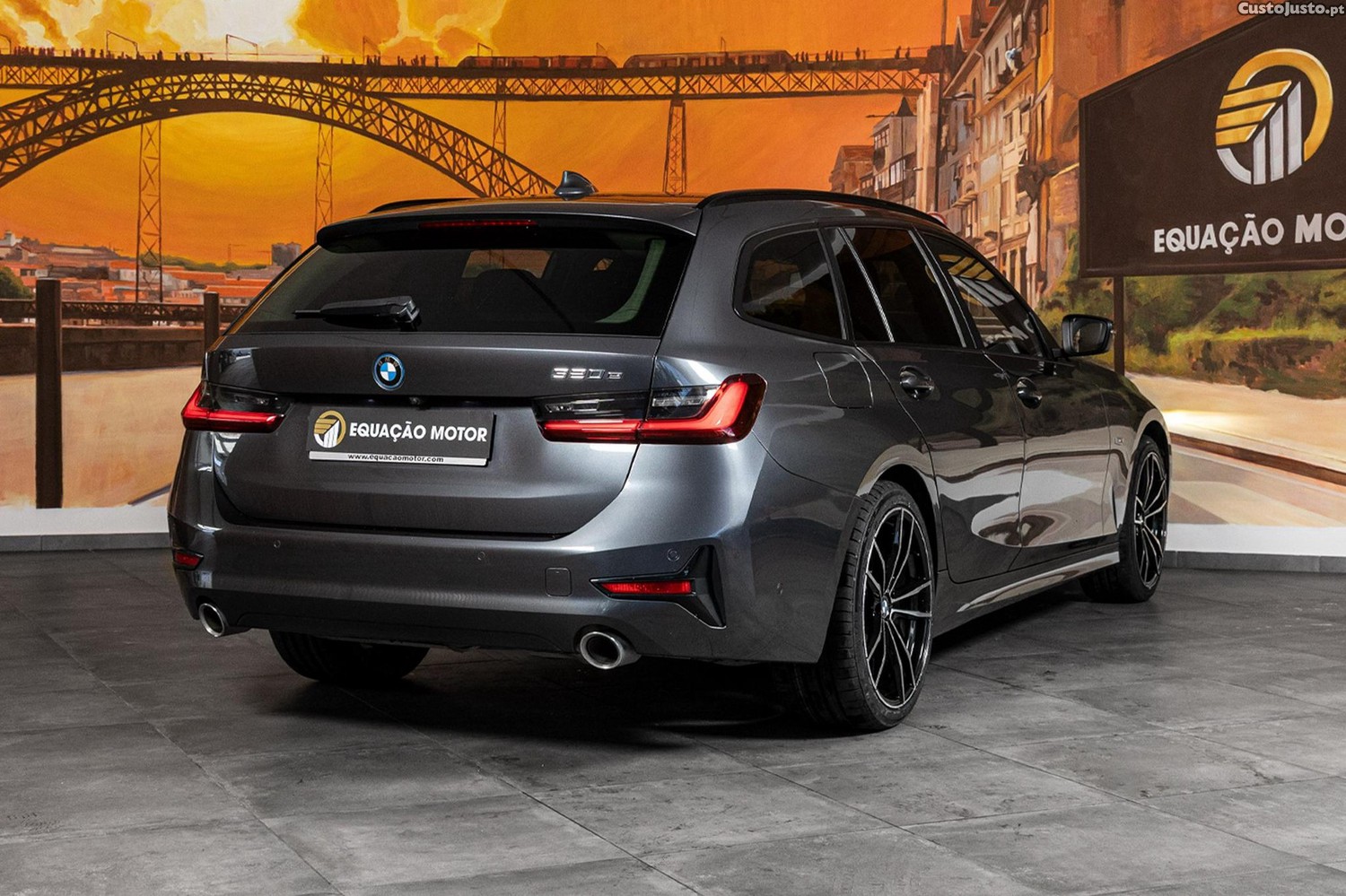 BMW 320 e Line Sport Auto — fotografia 25