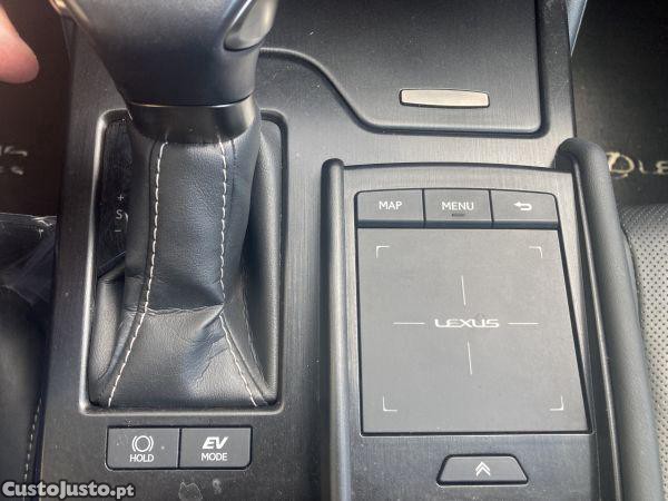Lexus ES 300h Special Edi — fotografia 8