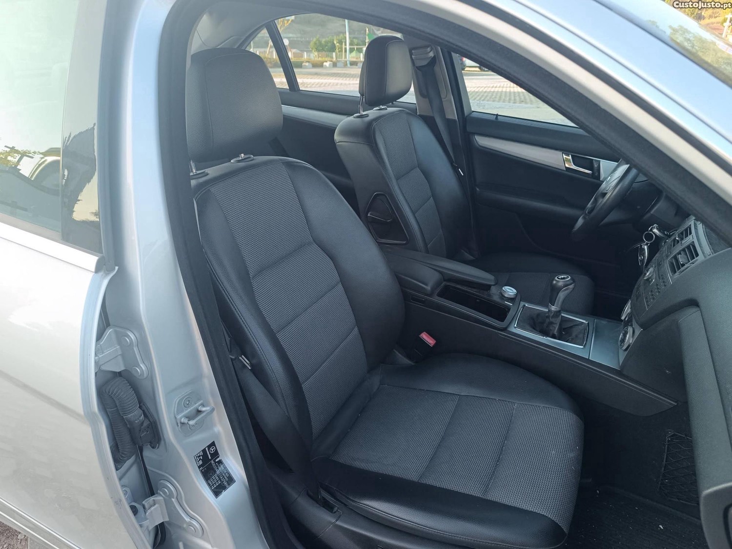 Mercedes-Benz C 200 Cdi — fotografia 8